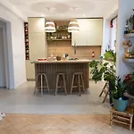 Sweet Cozy Ultracentral