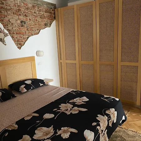 Sweet Cozy Ultracentral Апартаменты *